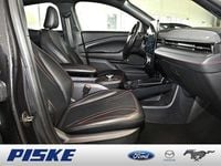 Gebraucht Ford Mustang Mach-E 197 kW (269 PS) 2022 Dark matter grey SUV