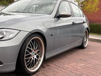 gebraucht BMW 320 i E90