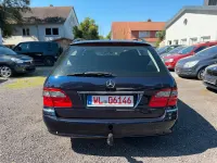 Gebraucht Mercedes E280 Elegance 231 PS (169 kW) 2007 Blau Kombi