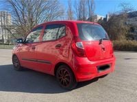 Gebraucht Hyundai i10 69 PS (50 kW) 2012 Rot Kleinwagen