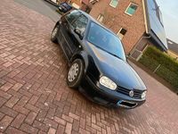 Gebraucht VW Golf IV 75 PS (55 kW) 2000 Schwarz Kleinwagen