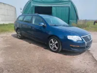 Gebraucht VW Passat 140 PS (102 kW) 2006 Blau Kombi