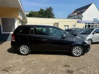 Gebraucht Opel Zafira Family 110 PS (80 kW) 2014 Schwarz Van / Kleinbus