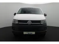Używany VW Caravelle 150 KM (110 kW) 2016 Biały Van