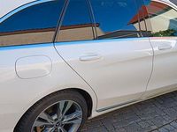 Gebraucht Mercedes C300e 306 PS (225 kW) 2019 Weiß Kombi