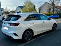 Gebraucht Kia Ceed Platinum 140 PS (102 kW) 2018 Weiß Kleinwagen