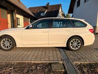 Gebraucht BMW 318 Advantage 150 PS (110 kW) 2016 Weiß Kombi