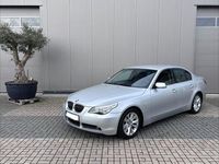Second-hand BMW 523 177 CP (130 kW) 2006 Argintiu Berlinǎ