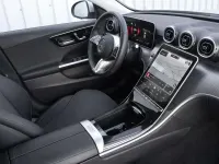 Gebraucht Mercedes C180 Avantgarde 170 PS (125 kW) 2023 Metalliclack hightechsilber Kombi