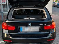 Gebraucht BMW 320 184 PS (135 kW) 2013 Schwarz Kombi
