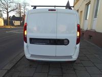 Gebraucht Fiat Doblò 105 PS (77 kW) 2017 Colore esterno (weiß) Van / Kleinbus