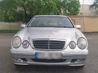 Gebraucht Mercedes E200 Classic 163 PS (119 kW) 2002 Silber Limousine