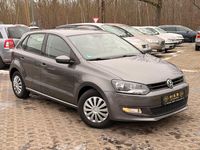 Usata VW Polo Trendline 69 CV (50 kW) 2011 Grigio Berlina