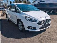 Gebraucht Ford S-MAX Titanium 179 PS (131 kW) 2017 Weiß Van / Kleinbus