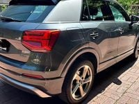 Gebraucht Audi Q2 Design 190 PS (139 kW) 2018 Grau SUV