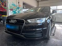 Gebraucht Audi A3 Comfort 150 PS (110 kW) 2015 Schwarz Limousine