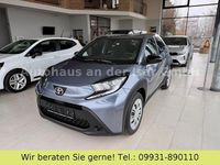 Neu Toyota Aygo X 72 PS (52 kW) 2025 Grau SUV