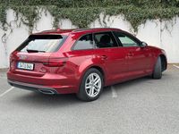Gebraucht Audi A4 Ambiente 231 PS (169 kW) 2019 Rot Limousine