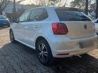 Gebraucht VW Polo Highline 105 PS (77 kW) 2015 Weiß Kleinwagen