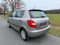 Gebraucht Skoda Fabia 60 PS (44 kW) 2013 Beige Kleinwagen