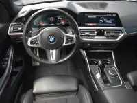 Gebraucht BMW 330 M Sport 258 PS (189 kW) 2022 Rot Kombi