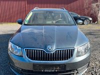 Gebraucht Skoda Octavia 180 PS (132 kW) 2014 Andere farben Kleinwagen
