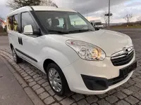 Używany Opel Combo Edition 151 KM (111 kW) 2015 Biały Minivan