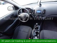 Gebraucht Hyundai i30 109 PS (80 kW) 2011 Weiß Limousine