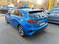 Gebraucht Kia Ceed 136 PS (100 kW) 2018 Blau Kleinwagen