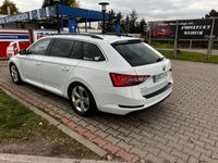 gebraucht Skoda Superb 2.0 TDI SCR 140kW DSG Ambition Combi ...