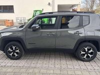 Gebraucht Jeep Renegade Trailhawk 179 PS (131 kW) 2022 Grau SUV
