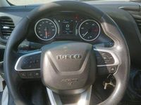 Gebraucht Iveco Daily 179 PS (131 kW) 2020 Weiß