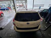 Gebraucht Toyota Prius+ 122 PS (89 kW) 2015 Weiß Van / Kleinbus