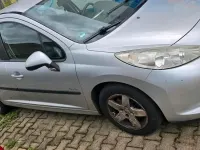 Gebraucht Peugeot 207 95 PS (69 kW) 2008 Silber Kleinwagen
