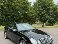 Gebraucht Mercedes E240 177 PS (130 kW) 2004 Schwarz Kombi