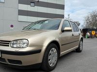 Gebraucht VW Golf IV 105 PS (77 kW) 2001 Gold Kleinwagen