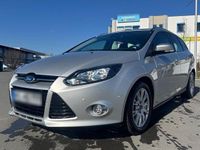 Gebraucht Ford Focus Titanium 116 PS (85 kW) 2011 Silber Kombi