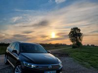 Gebraucht VW Passat Highline 190 PS (139 kW) 2017 Schwarz Kombi