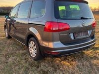 Gebraucht VW Sharan Trendline 140 PS (102 kW) 2011 Grau Van / Kleinbus