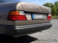 Gebraucht Mercedes E260 166 PS (122 kW) 1988 Andere farben Limousine