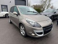 Gebraucht Renault Scénic III Dynamique 140 PS (102 kW) 2011 Braun Van / Kleinbus