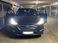 Usado Hyundai Tucson 116 HP (85 kW) 2017 Preto SUV