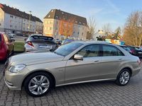 Gebraucht Mercedes E200 184 PS (135 kW) 2011 Beige Limousine