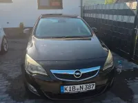 Gebraucht Opel Astra Edition 140 PS (102 kW) 2010 Schwarz Limousine