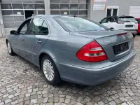 Używany Mercedes E280 Elegance 190 KM (139 kW) 2005 Szary Sedan/Limuzyna