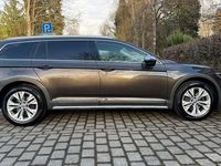 Gebraucht VW Passat Highline 190 PS (139 kW) 2016 Braun Kombi