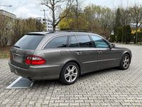 Usata Mercedes E280 190 CV (139 kW) 2008 Marrone Station wagon