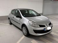 Gebraucht Renault Clio II 75 PS (55 kW) 2006 Grau Kleinwagen