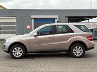 Gebraucht Mercedes ML320 224 PS (164 kW) 2005 Grau SUV