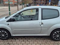 Gebraucht Renault Twingo Expression 75 PS (55 kW) 2012 Silber Kleinwagen